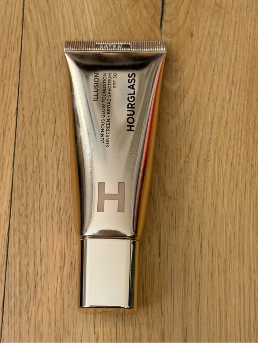 NEW Hourglass Illusion Luminous Glow Foundation - 6